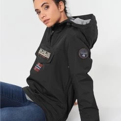 Vêtements Femme Parkas Napapijri RAINFOREST WINTER Noir -Manteaux Soldes Magasin 15558552 500 E