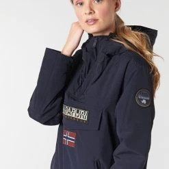 Vêtements Femme Parkas Napapijri RAINFOREST WINTER POCKET Marine -Manteaux Soldes Magasin 15558557 500 E