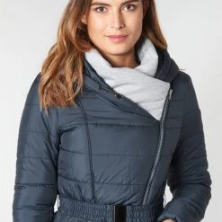 Vêtements Femme Doudounes Betty London LOLAPO Bleu marine -Manteaux Soldes Magasin 15789731 500 E