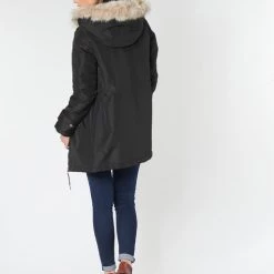Vêtements Femme Parkas Vero Moda VMEXCURSION EXPEDITION Noir -Manteaux Soldes Magasin 15802729 500 D