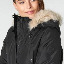 Vêtements Femme Parkas Vero Moda VMEXCURSION EXPEDITION Noir -Manteaux Soldes Magasin 15802729 500 E