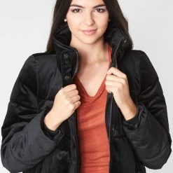 Vêtements Femme Doudounes Vero Moda VMVELLY Noir 11 Vêtements Femme Doudounes Vero Moda VMVELLY Noir -Manteaux Soldes Magasin 15802767 500 E