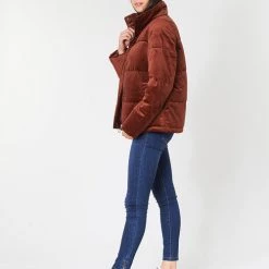 Vêtements Femme Doudounes Vero Moda VMVELLY Bordeaux -Manteaux Soldes Magasin 15802768 500 C