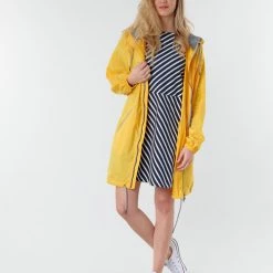 Vêtements Femme Parkas Petit Bateau SHINE Jaune