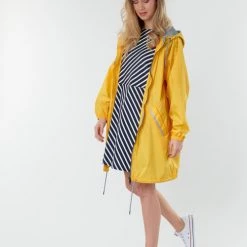 Vêtements Femme Parkas Petit Bateau SHINE Jaune -Manteaux Soldes Magasin 16739372 500 C