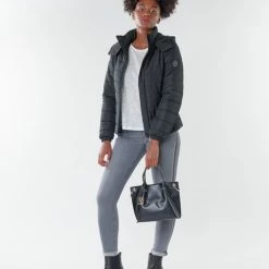 Vêtements Femme Doudounes Armani Exchange 8NYB12 Noir -Manteaux Soldes Magasin 17579761 500 C