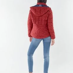 Vêtements Femme Doudounes Desigual NATASHA Rouge 10 Vêtements Femme Doudounes Desigual NATASHA Rouge -Manteaux Soldes Magasin 17741130 500 D