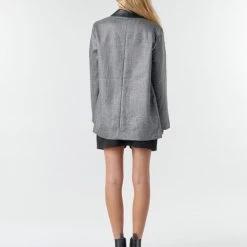 Vêtements Femme Manteaux Kaporal LEILY Noir -Manteaux Soldes Magasin 17844410 500 D