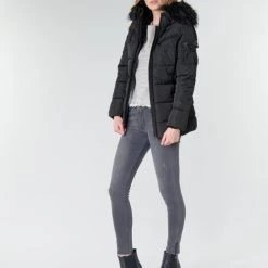 Vêtements Femme Doudounes Betty London NANCEY Noir -Manteaux Soldes Magasin 17924042 500 C
