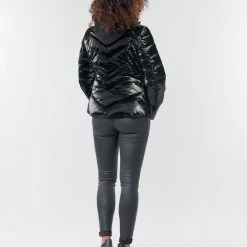 Vêtements Femme Doudounes Guess TAMMIE Noir -Manteaux Soldes Magasin 17968089 500 D