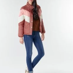 Vêtements Femme Doudounes Deeluxe CLAUDINE Rouge / Rose 9 Vêtements Femme Doudounes Deeluxe CLAUDINE Rouge / Rose -Manteaux Soldes Magasin 18767303 500 C