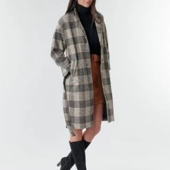 Vêtements Femme Manteaux Betty London NIOULOOK Noir / Beige -Manteaux Soldes Magasin 18886446 500 C