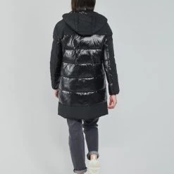 Vêtements Femme Doudounes Emporio Armani EA7 MOUNTAIN W ECO Noir -Manteaux Soldes Magasin 19747237 500 D