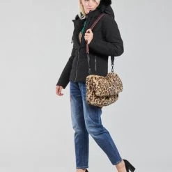 Vêtements Femme Doudounes Desigual SNOW Noir 9 Vêtements Femme Doudounes Desigual SNOW Noir -Manteaux Soldes Magasin 19776608 500 C