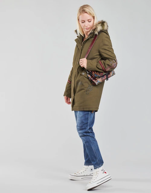 Vêtements Femme Parkas Desigual LISBOA Kaki 5 Vêtements Femme Parkas Desigual LISBOA Kaki – Image 3