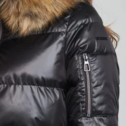 Vêtements Femme Doudounes Geox BAKSIE Noir -Manteaux Soldes Magasin 19784673 500 E