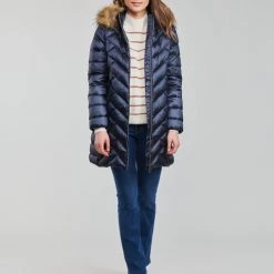 Vêtements Femme Doudounes Geox BLENDA Marine 8 Vêtements Femme Doudounes Geox BLENDA Marine -Manteaux Soldes Magasin 19784683 500 B