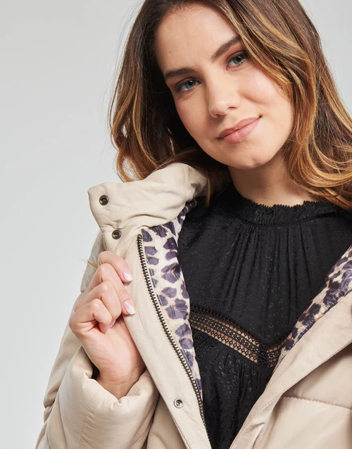 Vêtements Femme Doudounes Oakwood FAMER Ivoire 7 Vêtements Femme Doudounes Oakwood FAMER Ivoire – Image 5