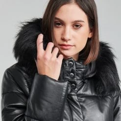 Vêtements Femme Doudounes Oakwood FAMER Noir -Manteaux Soldes Magasin 19797988 500 E