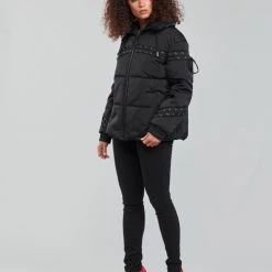 Vêtements Femme Doudounes Guess BLESSING JACKET Noir -Manteaux Soldes Magasin 19799848 500 C