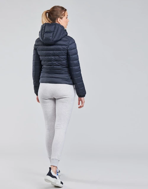 Vêtements Femme Doudounes Superdry CLASSIC FUJI PUFFER JACKET Bleu 6 Vêtements Femme Doudounes Superdry CLASSIC FUJI PUFFER JACKET Bleu – Image 4