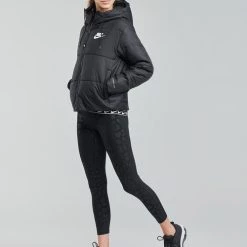 Vêtements Femme Doudounes Nike W NSW TF RPL CLASSIC TAPE JKT Noir / Blanc -Manteaux Soldes Magasin 19900507 500 C