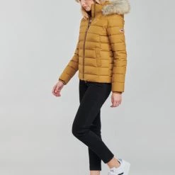 Vêtements Femme Doudounes Tommy Jeans TJW BASIC HOODED DOWN JACKET Moutarde 9 Vêtements Femme Doudounes Tommy Jeans TJW BASIC HOODED DOWN JACKET Moutarde -Manteaux Soldes Magasin 19913459 500 C