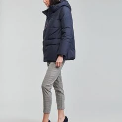 Vêtements Femme Doudounes Tommy Hilfiger TH ESS SORONA PADDED LOGO COAT Bleu -Manteaux Soldes Magasin 19913974 500 C