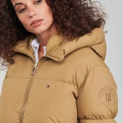 Vêtements Femme Doudounes Tommy Hilfiger NYLON DOWN PUFFER MAXI COAT Camel -Manteaux Soldes Magasin 19913975 500 E