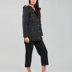 Vêtements Femme Parkas Volcom WALK ON BY 5K PARKA Noir -Manteaux Soldes Magasin 20110807 500 C