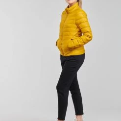 Vêtements Femme Doudounes Only ONLNEWTAHOE Jaune -Manteaux Soldes Magasin 20417156 500 C