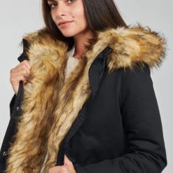 Vêtements Femme Parkas Betty London PATISSON Noir 11 Vêtements Femme Parkas Betty London PATISSON Noir -Manteaux Soldes Magasin 21011403 500 E
