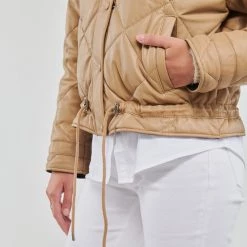 Vêtements Femme Doudounes Oakwood TRAVEL Camel 11 Vêtements Femme Doudounes Oakwood TRAVEL Camel -Manteaux Soldes Magasin 22543906 500 E