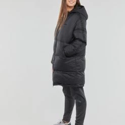 Vêtements Femme Doudounes Fila BERISLAV Noir -Manteaux Soldes Magasin 22585558 500 C