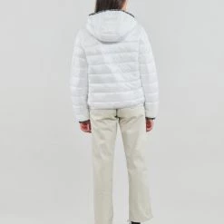 Vêtements Femme Doudounes Tommy Jeans TJW QUILTED TAPE HOODED JACKET Blanc 10 Vêtements Femme Doudounes Tommy Jeans TJW QUILTED TAPE HOODED JACKET Blanc -Manteaux Soldes Magasin 22646093 500 D