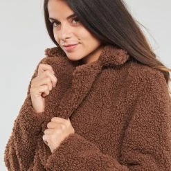 Vêtements Femme Manteaux Noisy May NMGABI Marron -Manteaux Soldes Magasin 22780144 500 E