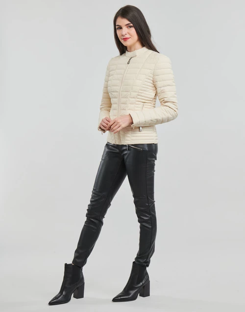 Vêtements Femme Doudounes Guess VONA JACKET Beige 5 Vêtements Femme Doudounes Guess VONA JACKET Beige – Image 3
