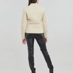 Vêtements Femme Doudounes Guess VONA JACKET Beige 10 Vêtements Femme Doudounes Guess VONA JACKET Beige -Manteaux Soldes Magasin 22798859 500 D