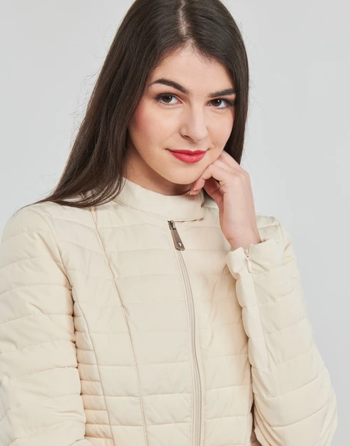 Vêtements Femme Doudounes Guess VONA JACKET Beige 7 Vêtements Femme Doudounes Guess VONA JACKET Beige – Image 5