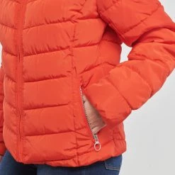 Vêtements Femme Doudounes Only ONLNEWELLAN QUILTED HOOD JACKET CC OTW Rouge -Manteaux Soldes Magasin 22871984 500 E