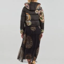 Vêtements Femme Doudounes Desigual HEDDAL Noir / Multicolore 10 Vêtements Femme Doudounes Desigual HEDDAL Noir / Multicolore -Manteaux Soldes Magasin 23253930 500 D