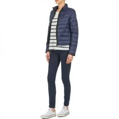 Vêtements Femme Doudounes Betty London EGUAVA Marine -Manteaux Soldes Magasin 3252018 500 D
