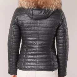 Vêtements Femme Doudounes Oakwood HAPPY Noir 11 Vêtements Femme Doudounes Oakwood HAPPY Noir -Manteaux Soldes Magasin 3867175 500 E