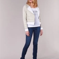 Vêtements Femme Doudounes Armani jeans BEAUJADO Beige / Blanc -Manteaux Soldes Magasin 4440717 500 C