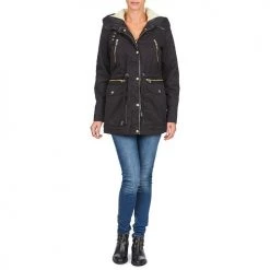 Vêtements Femme Parkas Vero Moda GRADING PARKA Noir -Manteaux Soldes Magasin 544336 500 C