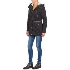 Vêtements Femme Parkas Vero Moda GRADING PARKA Noir -Manteaux Soldes Magasin 544336 500 D
