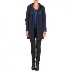 Vêtements Femme Manteaux Naf Naf BAUNS Marine -Manteaux Soldes Magasin 572999 500 C