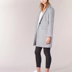 Vêtements Femme Manteaux Betty London HODISSE Gris 9 Vêtements Femme Manteaux Betty London HODISSE Gris -Manteaux Soldes Magasin 6029585 500 C