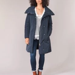 Vêtements Femme Parkas Geox KENLY Marine