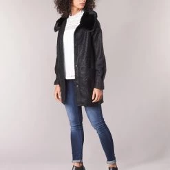 Vêtements Femme Manteaux Molly Bracken QUIEN Noir 9 Vêtements Femme Manteaux Molly Bracken QUIEN Noir -Manteaux Soldes Magasin 7762045 500 C